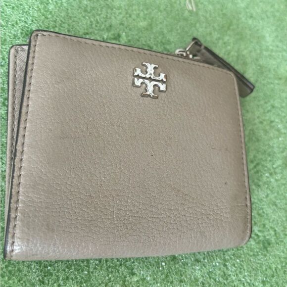 Tory Burch Mini Wallet gray coin purse id wallet accessory logo change money - Picture 1 of 7